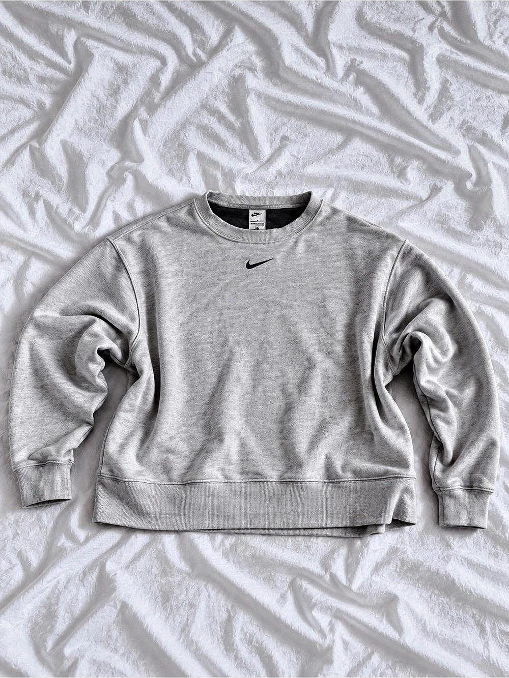 Nike Logo Crewneck Sweatshirt in Gray Size XL